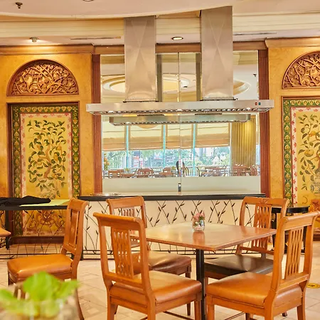 The Royal City Hotel-3